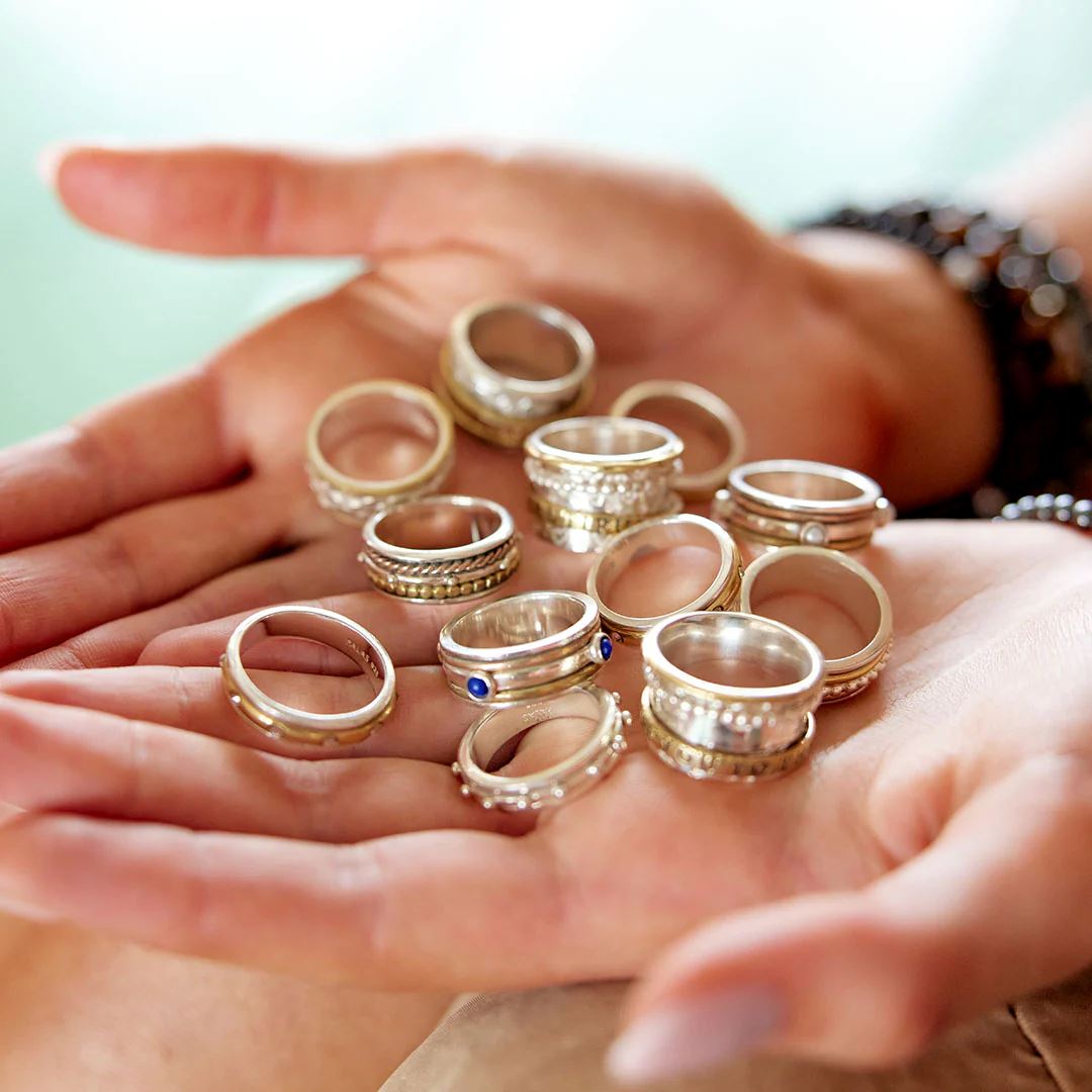 PALAS Brave Spirit Meditation Spinning Ring - Silver Medium Ring - Zabecca Living