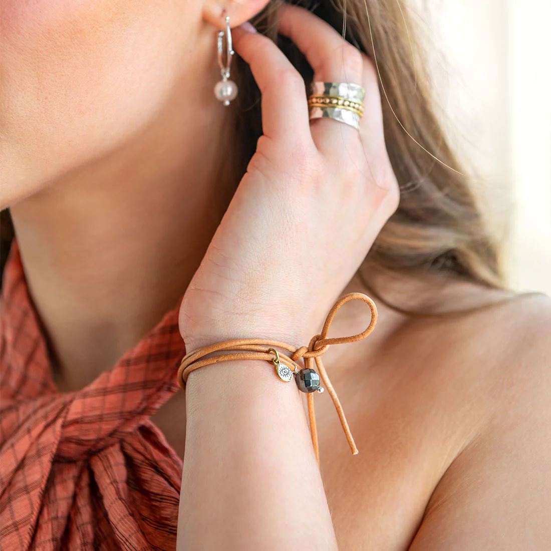 PALAS Hematite Protection Gem Wrap BRACELET - Zabecca Living