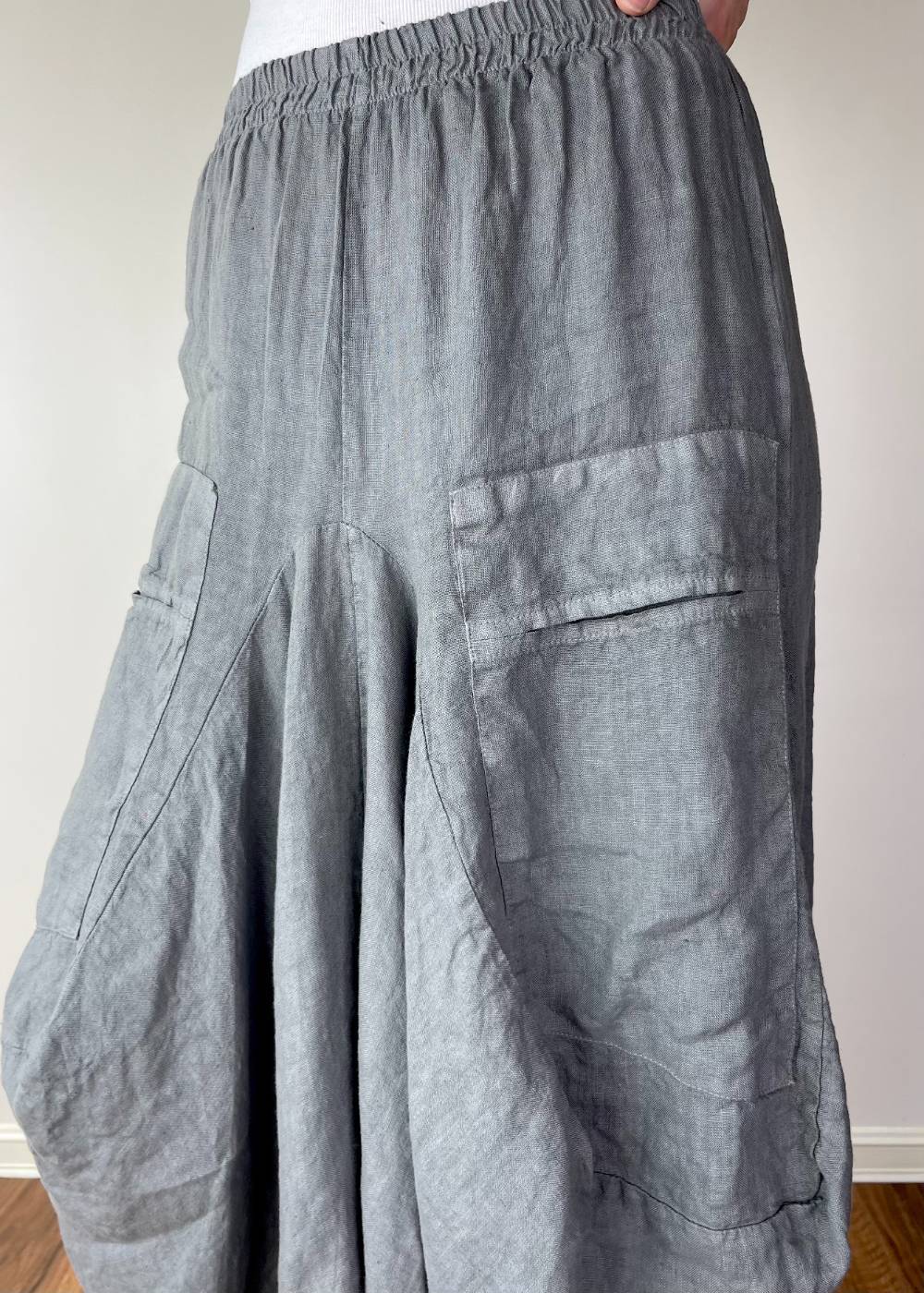 TALIA BENSON Italian Linen Skirt - Charcoal SKIRT - Zabecca Living