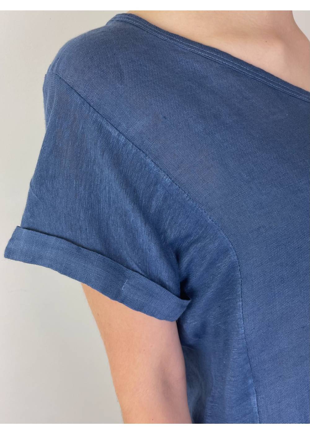 TALIA BENSON Italian Linen T-Shirt With Band One Size - Blue Denim WOMENS TOP - Zabecca Living