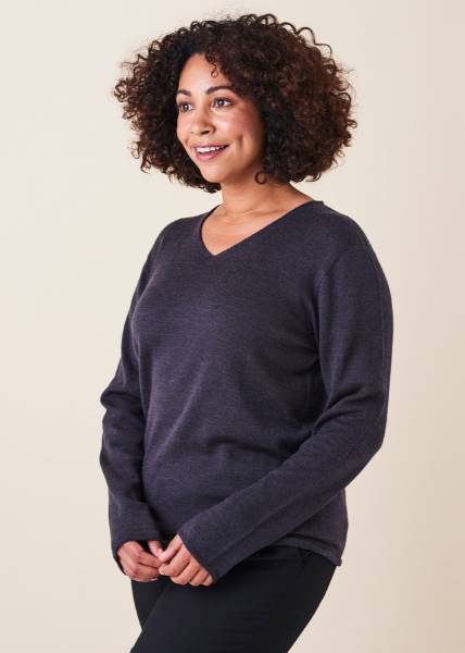 UIMI Scarlet V Merino Wool Top - Blackcurrant Jumpers + Knitwear - Zabecca Living