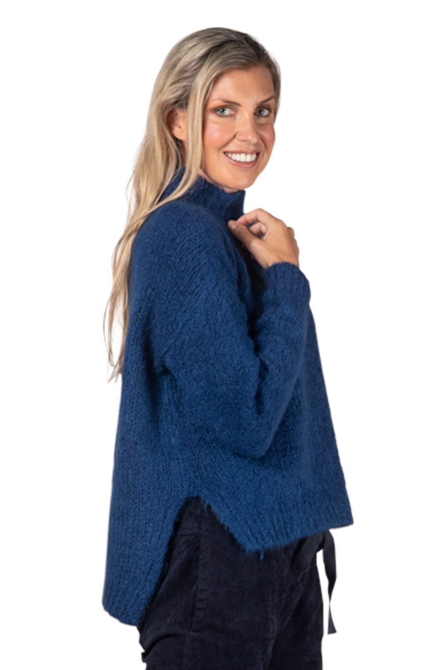 URBAN LUXURY Chunky Jumper - Blue Jumpers + Knitwear - Zabecca Living