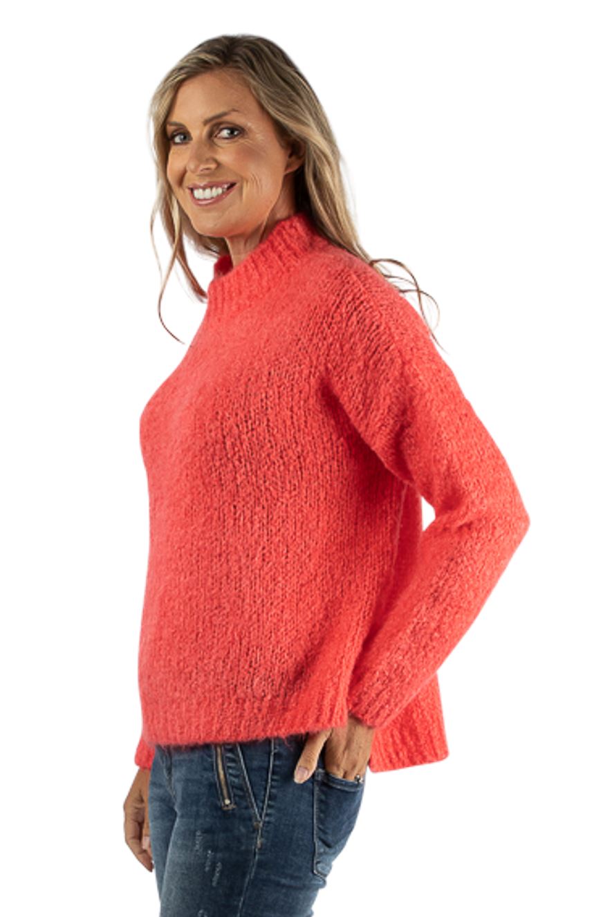 URBAN LUXURY Chunky Jumper - Coral Jumpers + Knitwear - Zabecca Living
