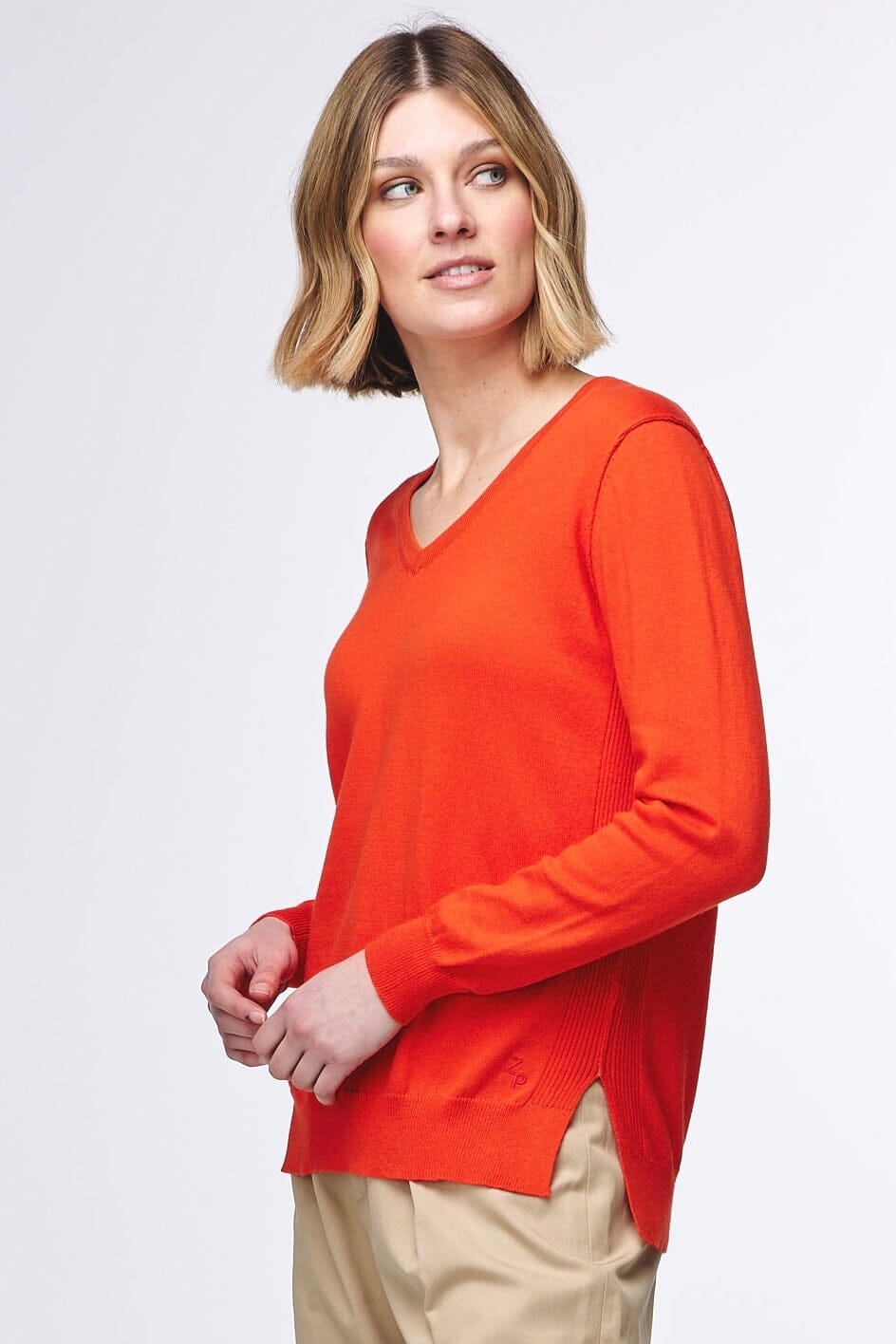 ZAKET & PLOVER Essential V - Tamarillo Jumpers + Knitwear - Zabecca Living