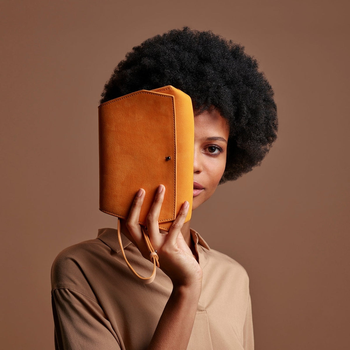 BE HOLD Hex Bag - Turmeric