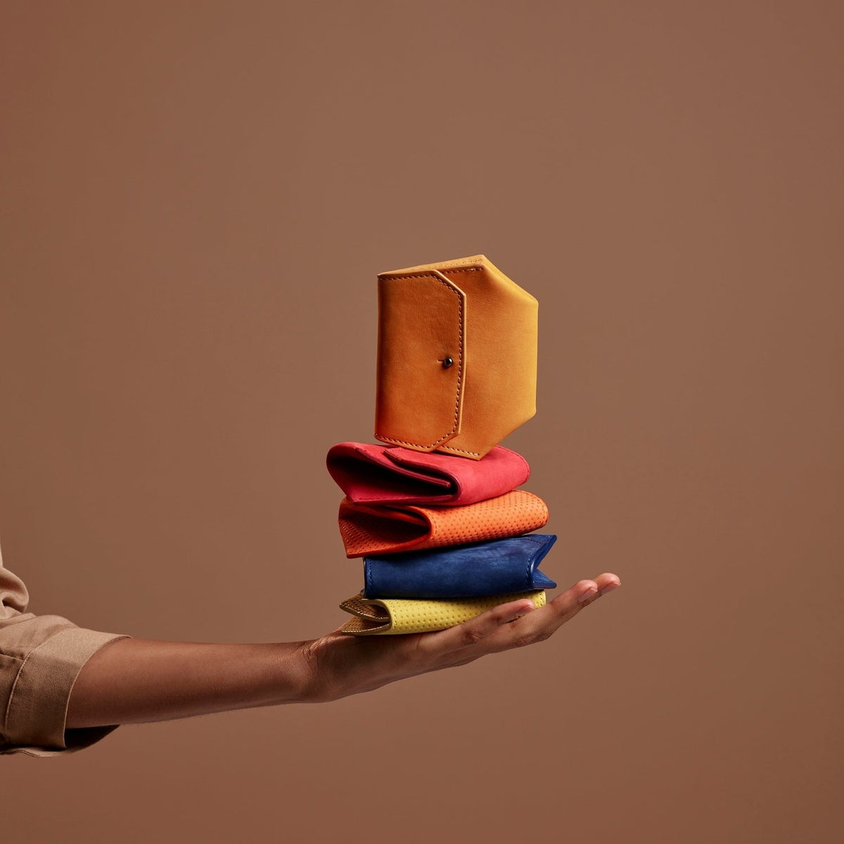 BE HOLD Bifold Leather Wallet - Tangerine