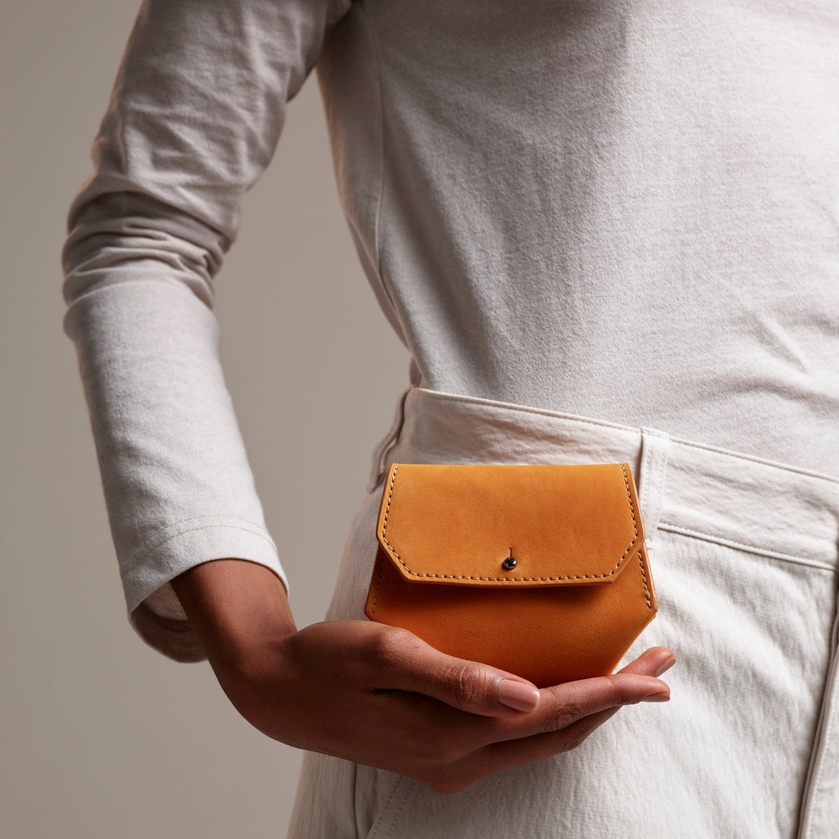 BE HOLD Bifold Leather Wallet - Turmeric