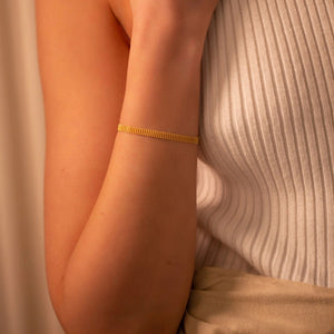 ALISIA Gold Bracelet - Abbey BRACELET - Zabecca Living