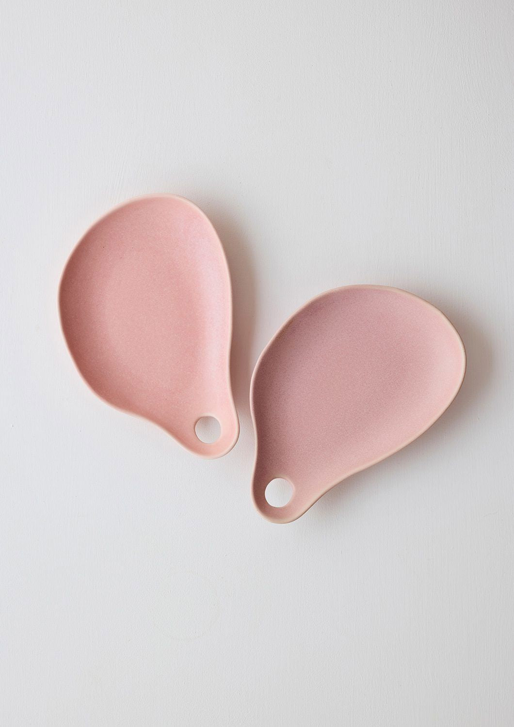 ANGUS & CELESTE Soirée Grazing Plates Set of 2 - Strawberry Plate - Zabecca Living