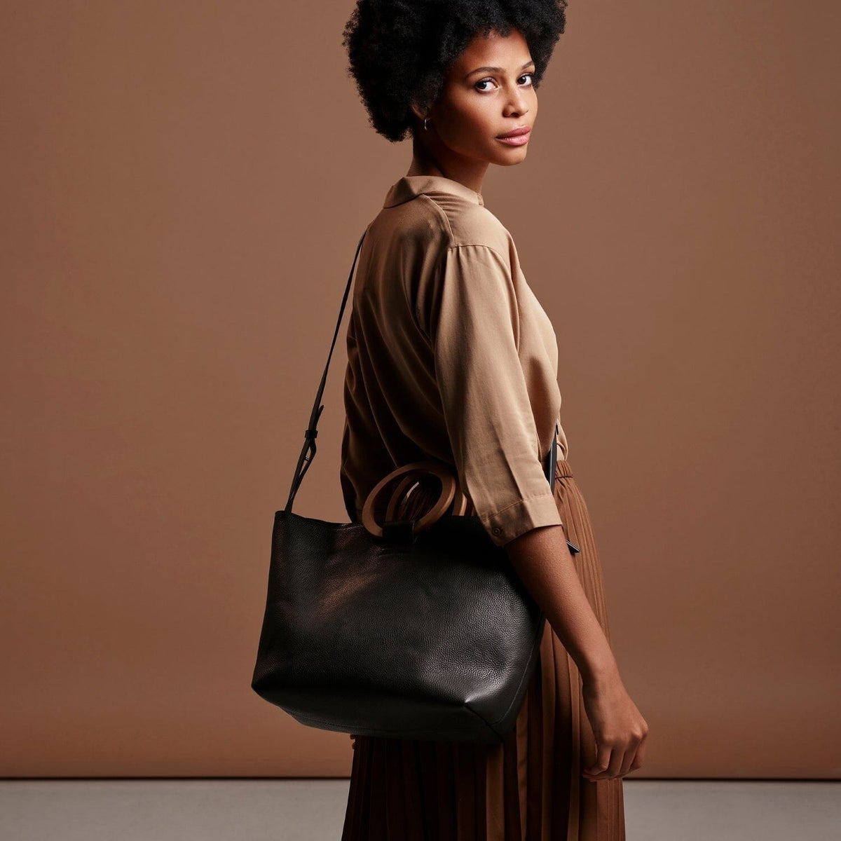 BE HOLD East West Tote - Gunmetal Grey HANDBAG - Zabecca Living