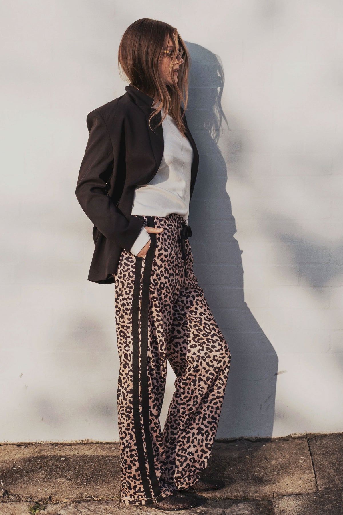 CARTEL &amp; WILLOW Adeline Pant - Neutral Leopard JOGGER - Zabecca Living