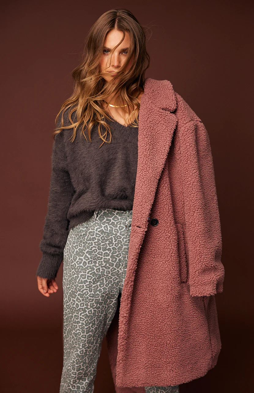 CARTEL &amp; WILLOW Bonnie Coat - Berry Coat - Zabecca Living