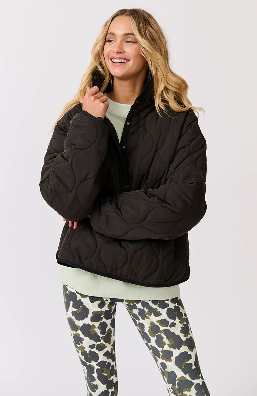 CARTEL &amp; WILLOW Mattie Pullover - Black Quilt Jacket - Zabecca Living