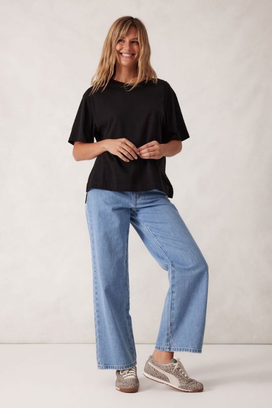 CERES LIFE Stevie Slouchy Split Hem Tee - Black Tee - Zabecca Living