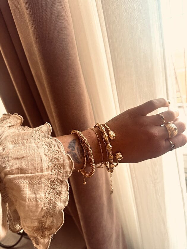 CHANDRA COLLECTIONS Golden Thread Bracelet BRACELET - Zabecca Living