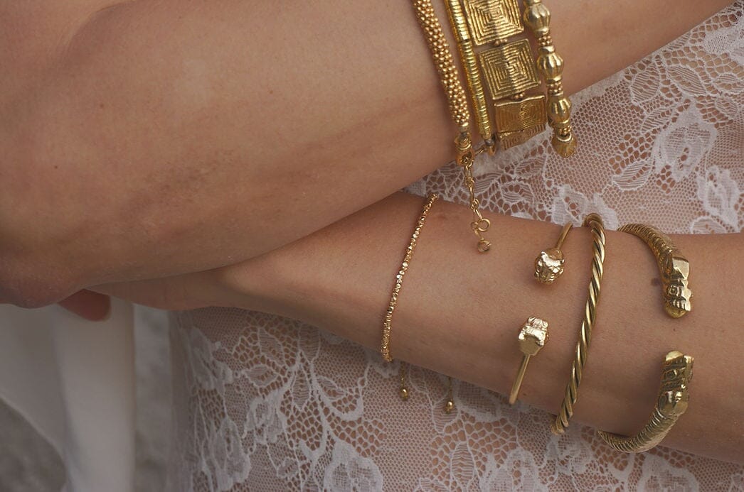 CHANDRA COLLECTIONS Golden Thread Bracelet BRACELET - Zabecca Living