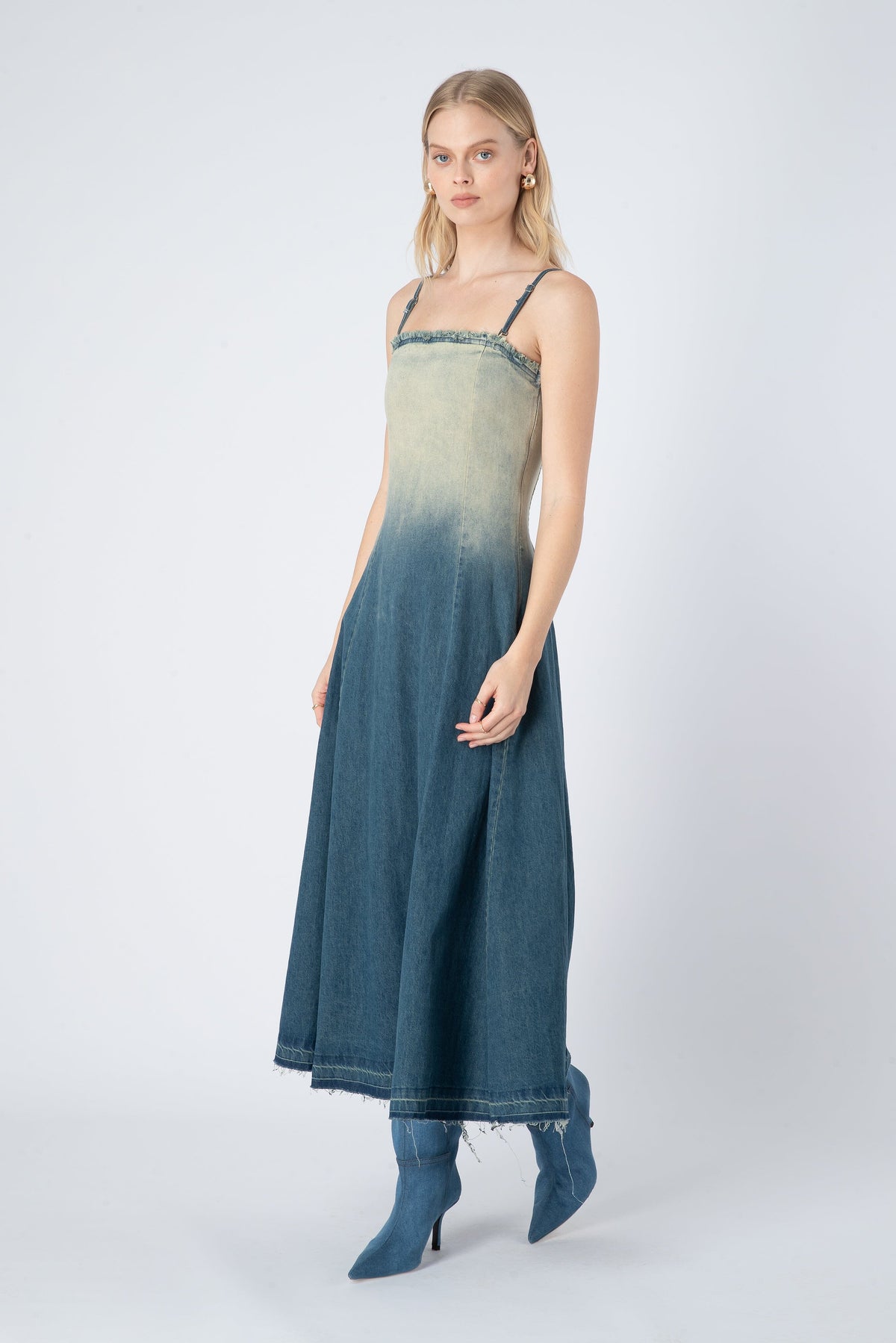 CURAAE Moroccan Dress - Gradient Blue Dress - Zabecca Living