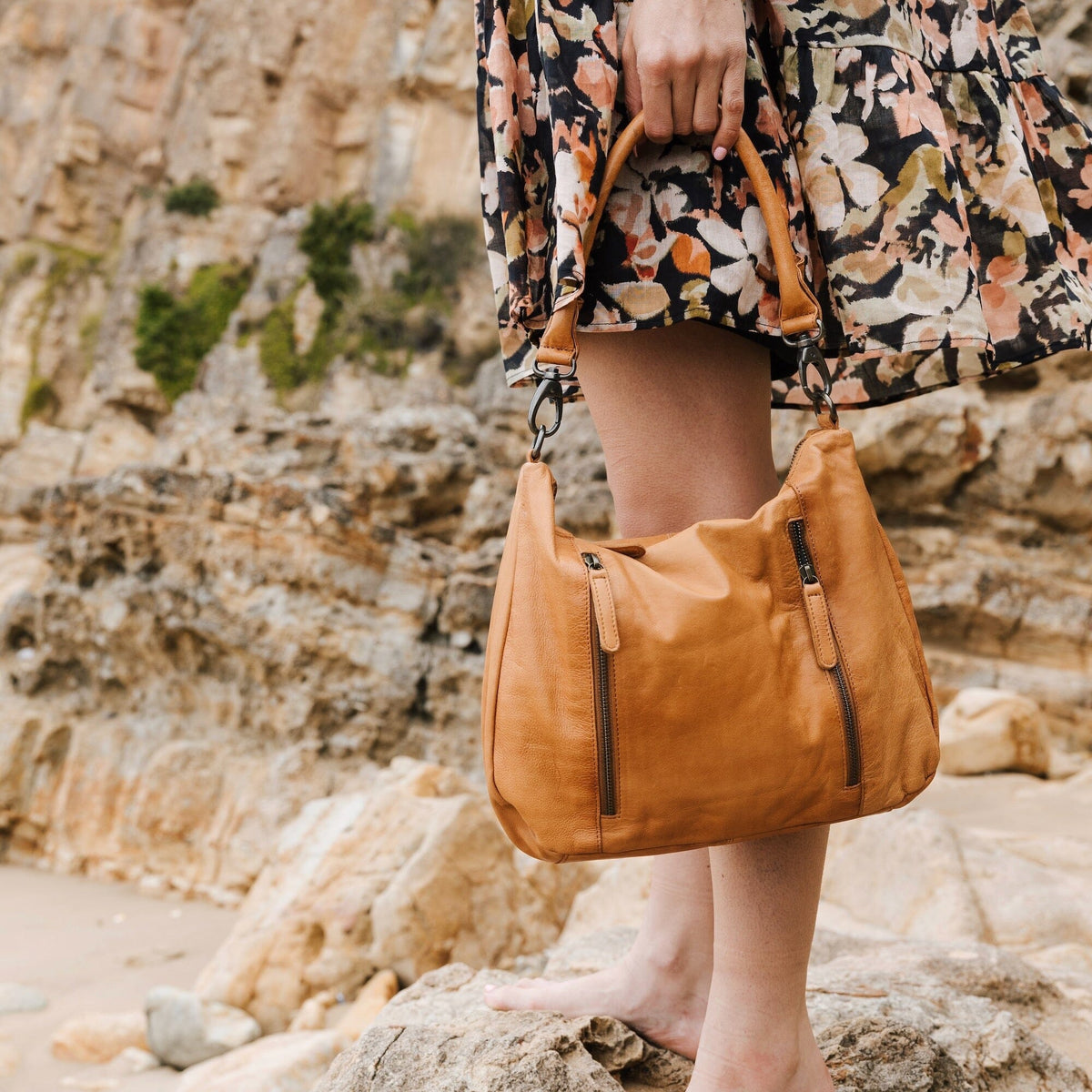 DUSKY ROBIN Poppy Bag - Tan HANDBAG - Zabecca Living