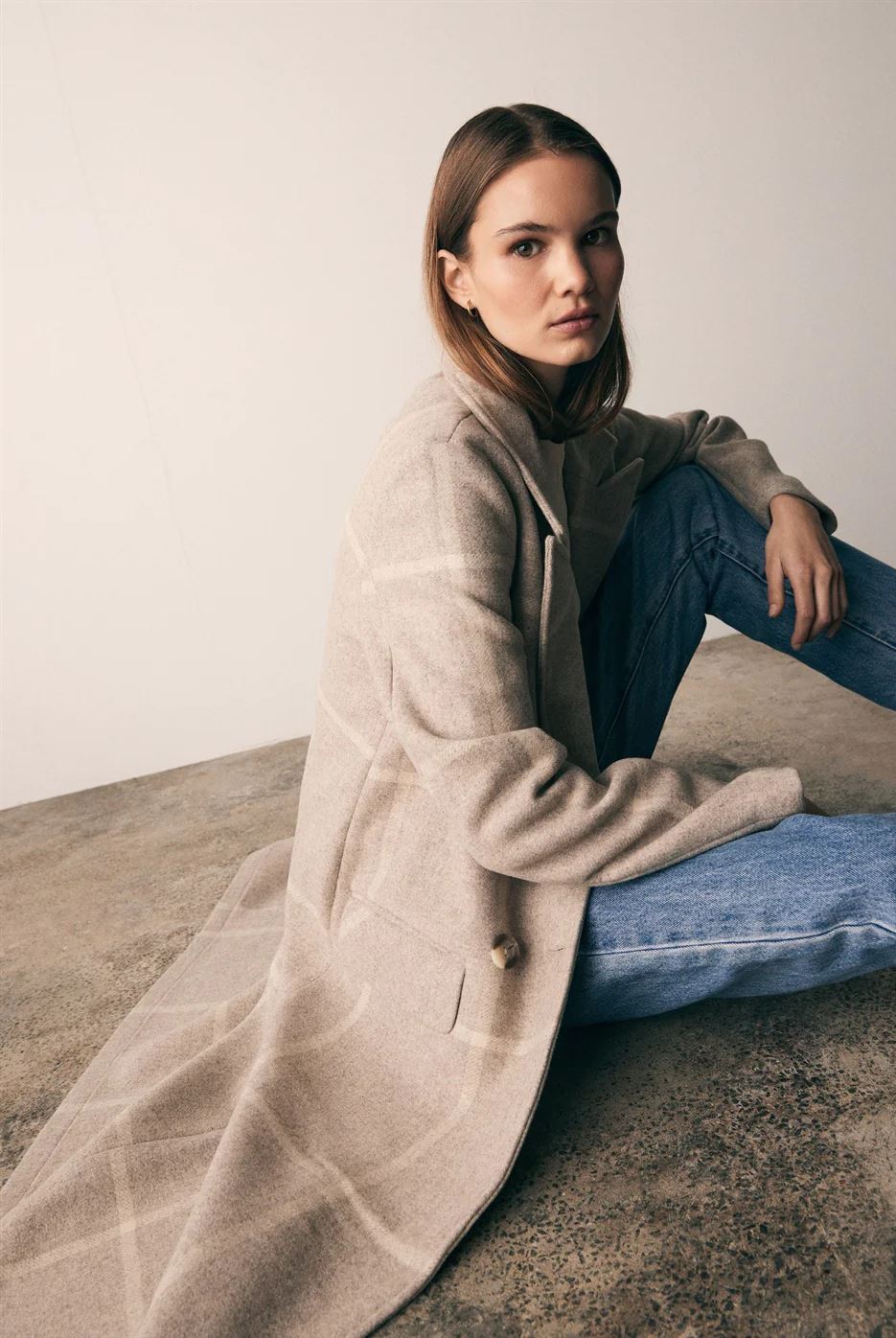 ESMAEE Blanca Coat - Beige Check Coat - Zabecca Living