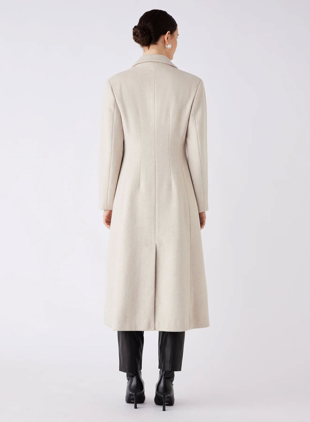 ESMAEE Eternal Coat - Oatmeal Coat - Zabecca Living