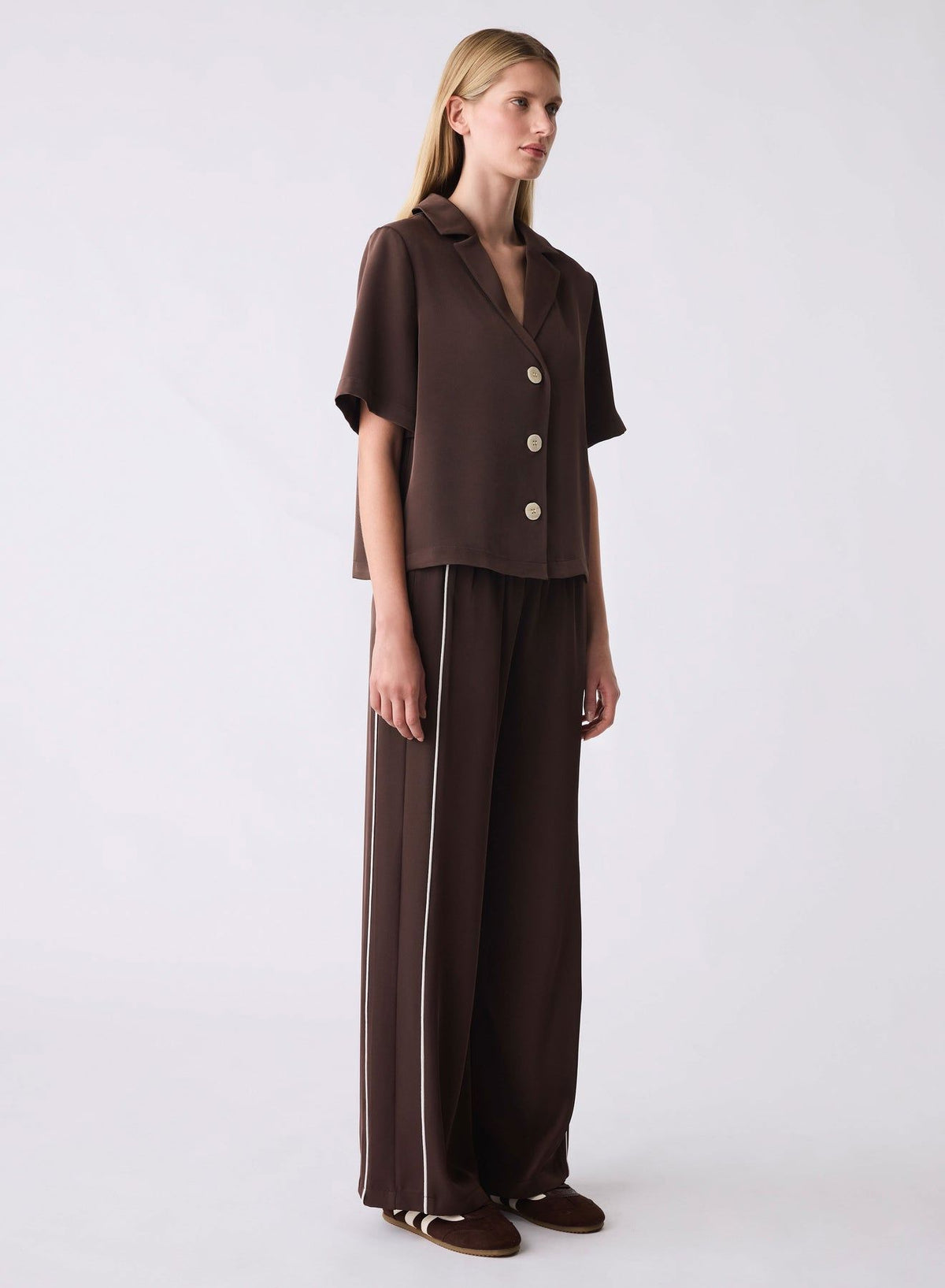 ESMAEE Staycation Shirt - Choc Shirts & Blouses - Zabecca Living