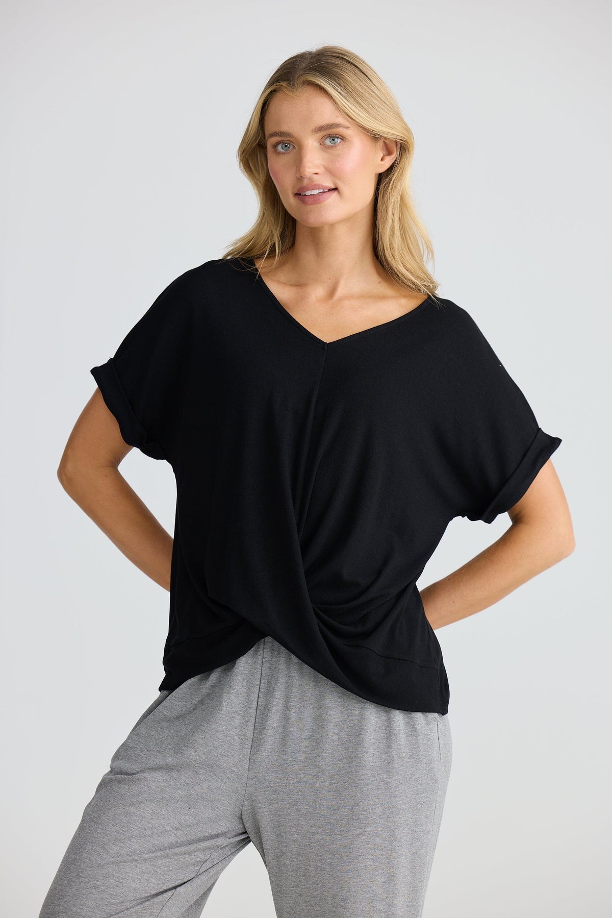 HOMELOVE Rapture Tee - Black Tee - Zabecca Living