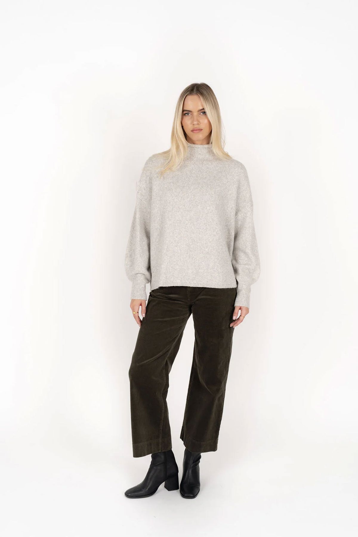HUMIDITY LIFESTYLE Chantae Jumper - Snow Jumpers + Knitwear - Zabecca Living