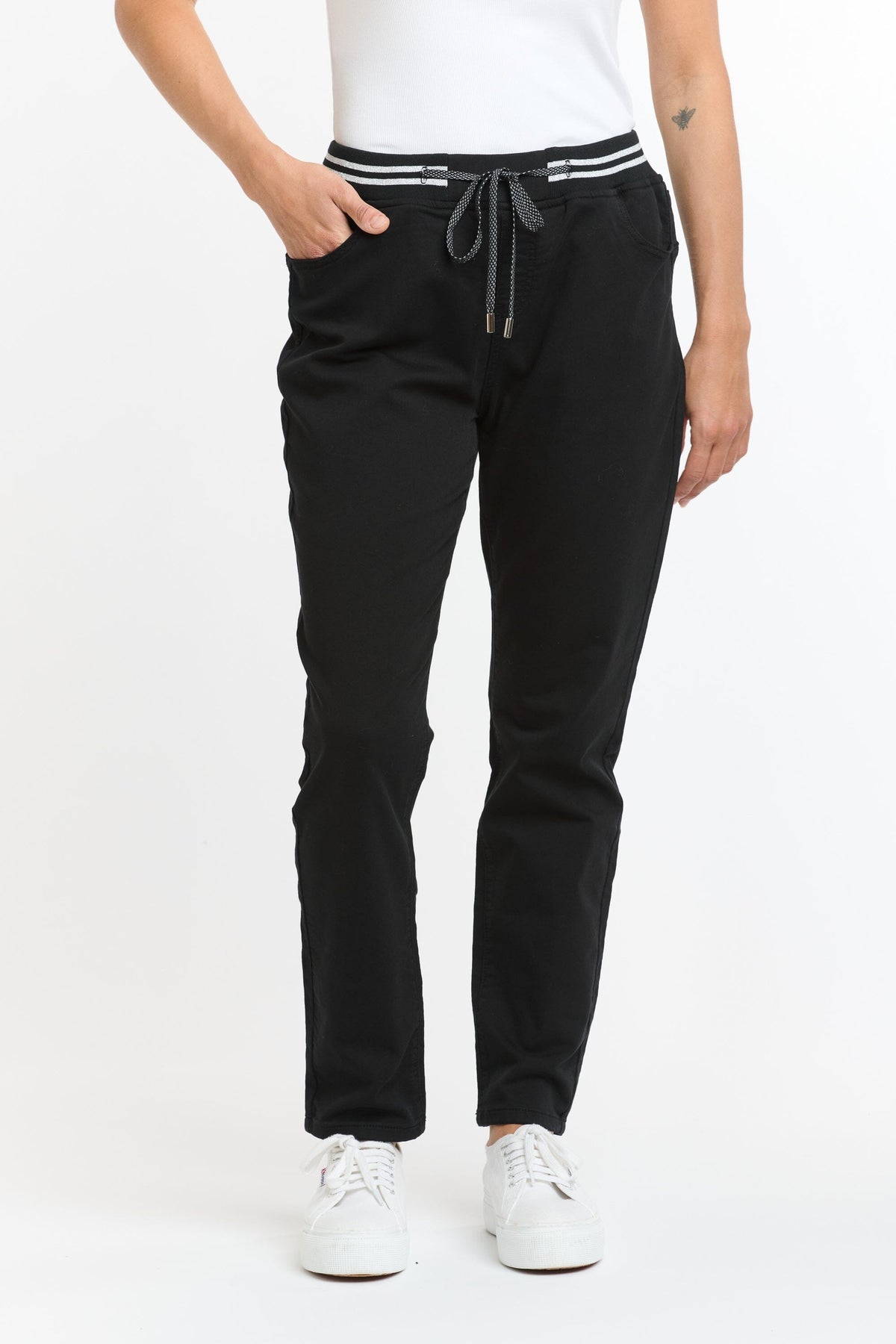 ITALIAN STAR Hugo Jogger - Black JOGGER - Zabecca Living