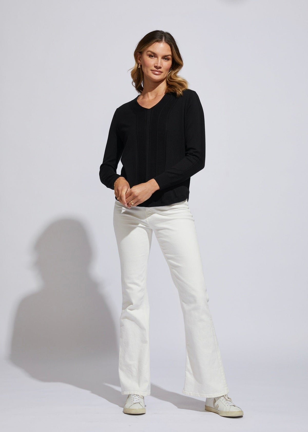 LD & CO Textured V Neck Jumper - Black Jumpers + Knitwear - Zabecca Living