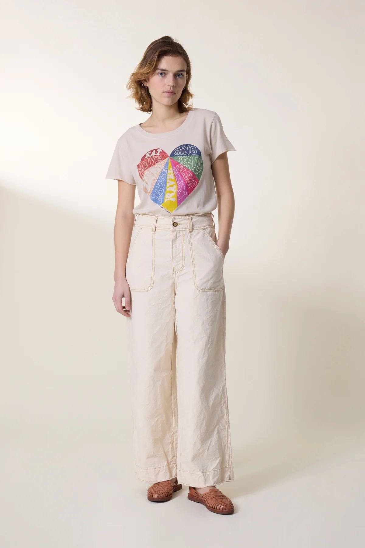 LEON &amp; HARPER Toro Sing T-shirt - Stone Tee - Zabecca Living