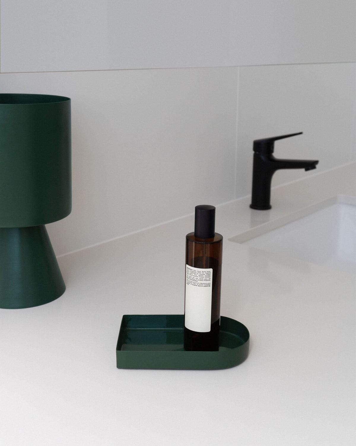 LIGHTLY Arc Tray Small - Juniper TRAY - Zabecca Living