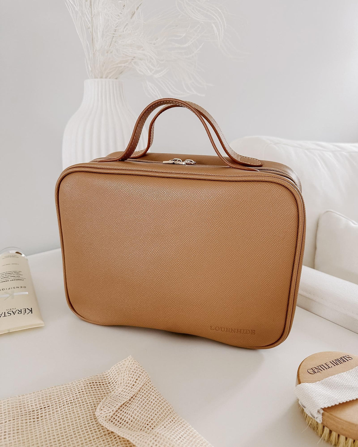 LOUENHIDE Baby Emma Travel Case - Camel toiletry bag - Zabecca Living