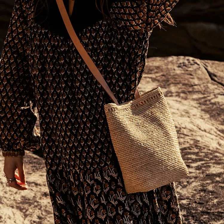 MADE IN MADA Tambatra Bag - Natural Beach Bag - Zabecca Living