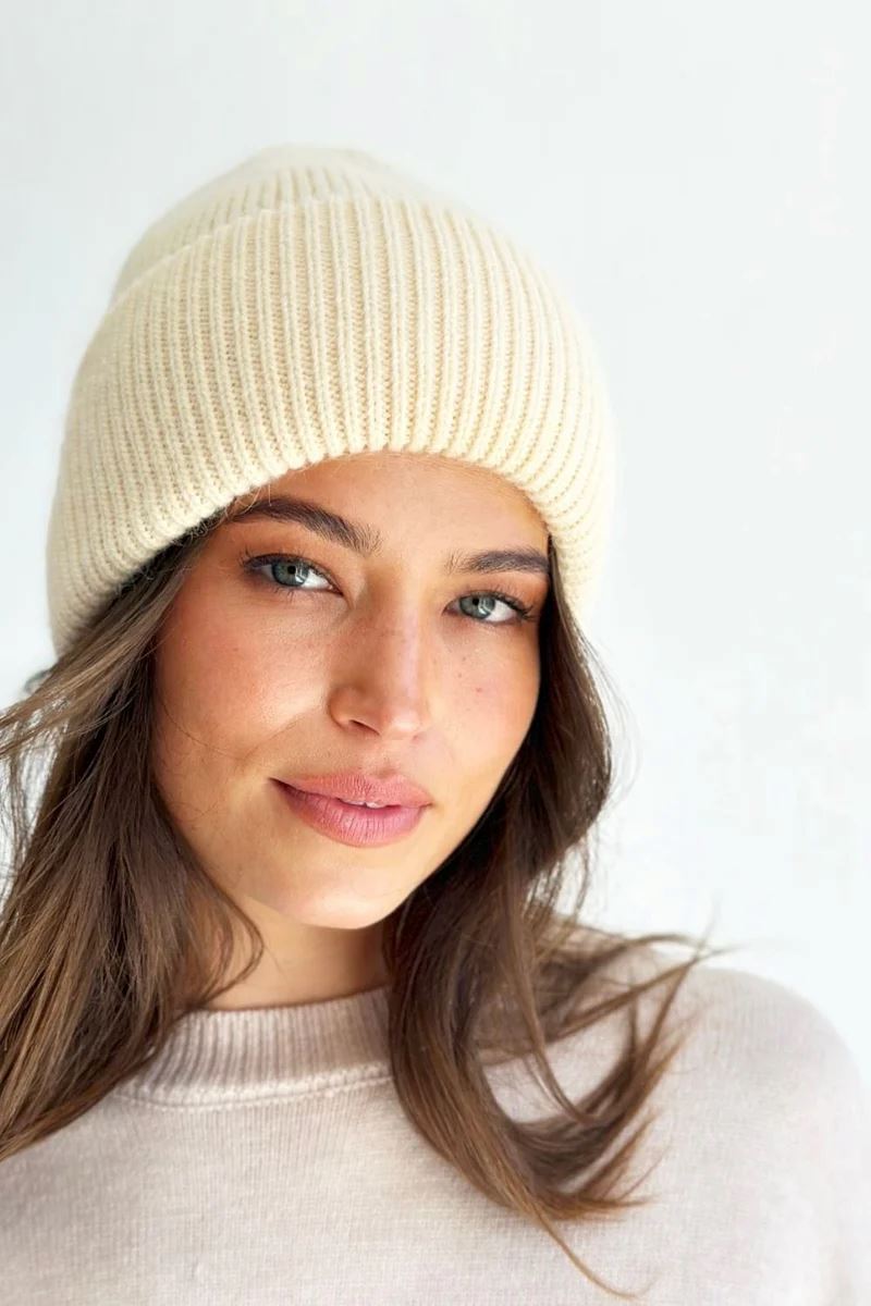 MOSK MELBOURNE Helsinki Beanie - Cream Beanie - Zabecca Living