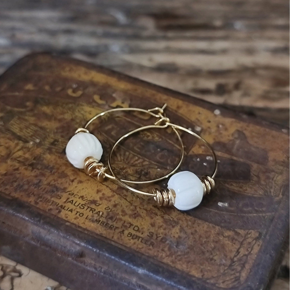PAIRD Duchess Hoop Earrings Earrings - Zabecca Living