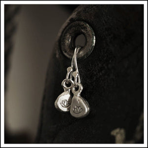 PAIRD Little Lotus Earrings - Silver Earrings - Zabecca Living