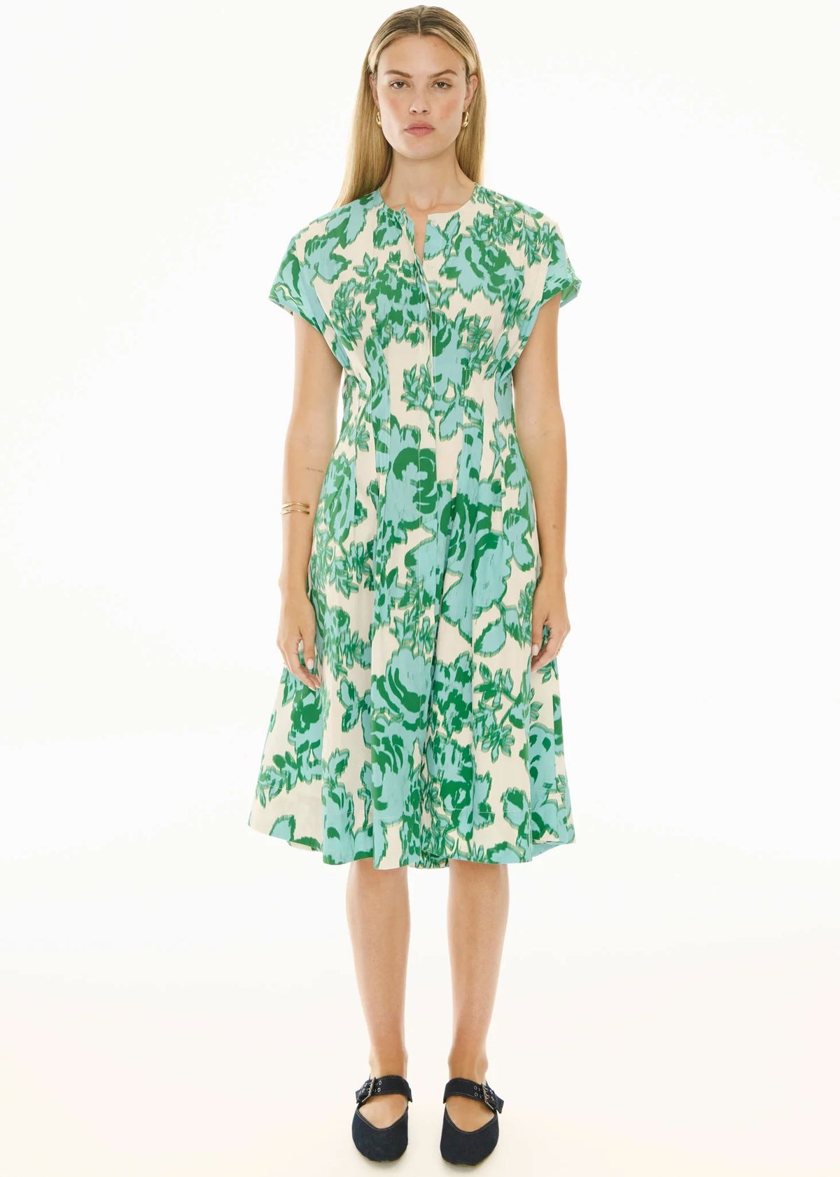 POL Jaine Tucked Dress - Static Floral Dress - Zabecca Living