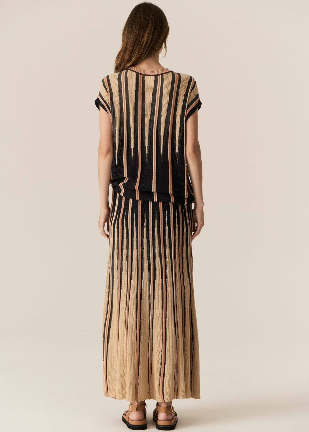 POL Tedd Knit Tee -Ink/Camel Tee - Zabecca Living