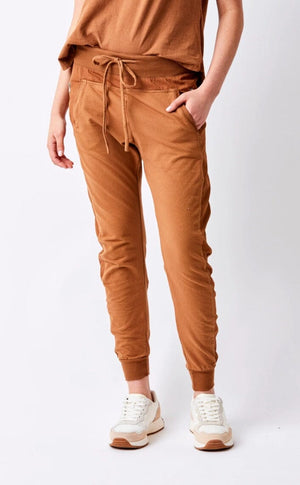 SUZY D LONDON Ultimate Jogger - Pecan JOGGER - Zabecca Living
