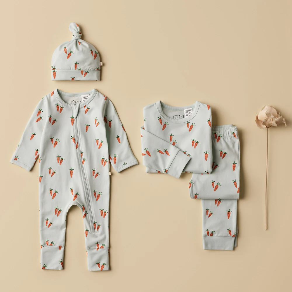 WILSON &amp; FRENCHY Organic Zipsuit with Feet - Cute Carrots BABY CLOTHING - Zabecca Living