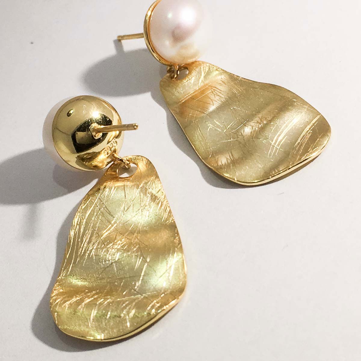 YiSu DESIGN Lumpy Earrings Earrings - Zabecca Living