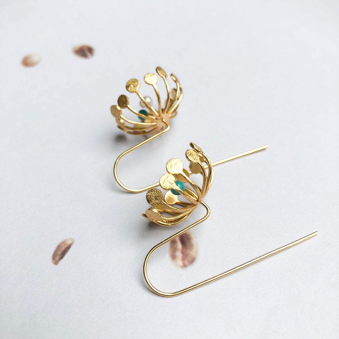 YiSu DESIGN Spider Lily Hook Earrings Earrings - Zabecca Living