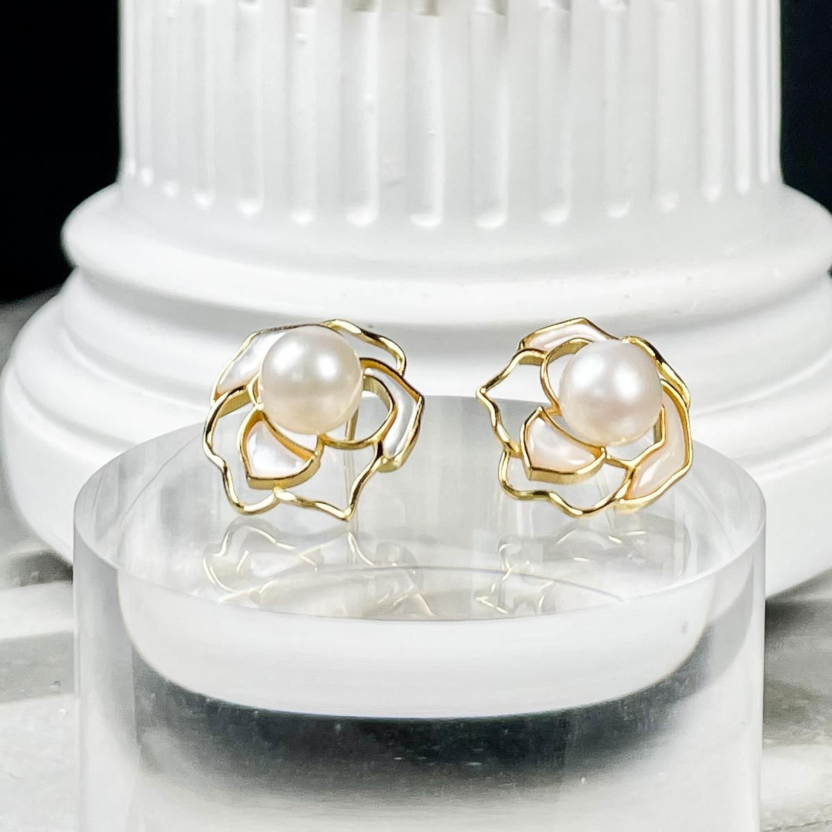 YiSu DESIGN White Rose Stud Earrings Earrings - Zabecca Living