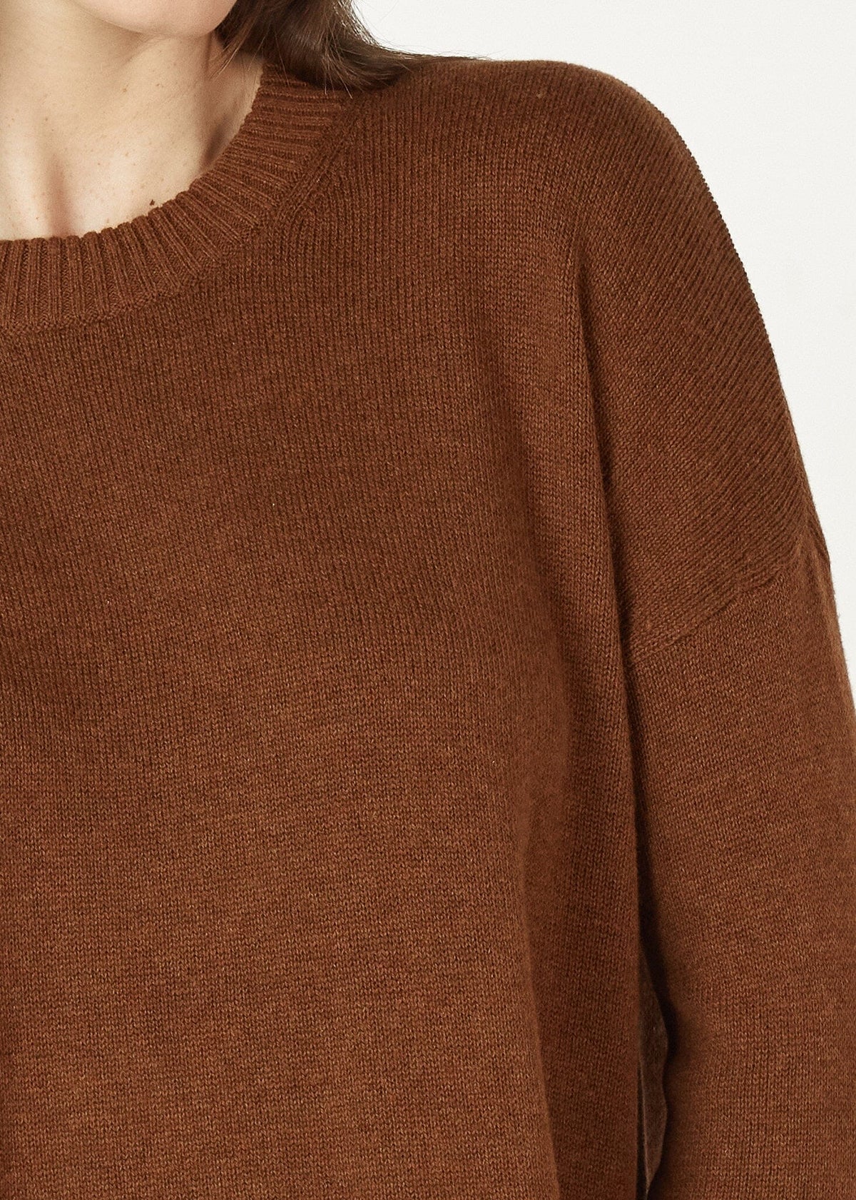 ZAKET &amp; PLOVER Essential Round Neck Jumper - Coffee Jumpers + Knitwear - Zabecca Living