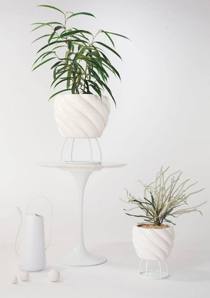 ANGUS & CELESTE Spiral Plant Pot Large - White Planter - Zabecca Living