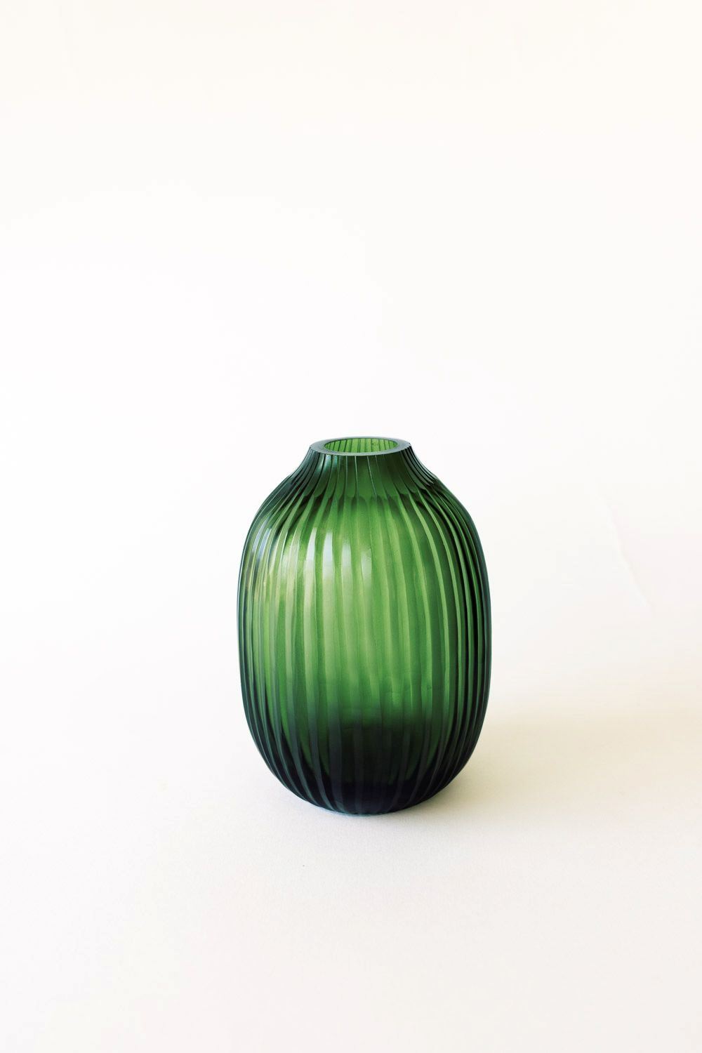 BRIAN TUNKS Cut Glass Pod Vase - Leaf VASE - Zabecca Living