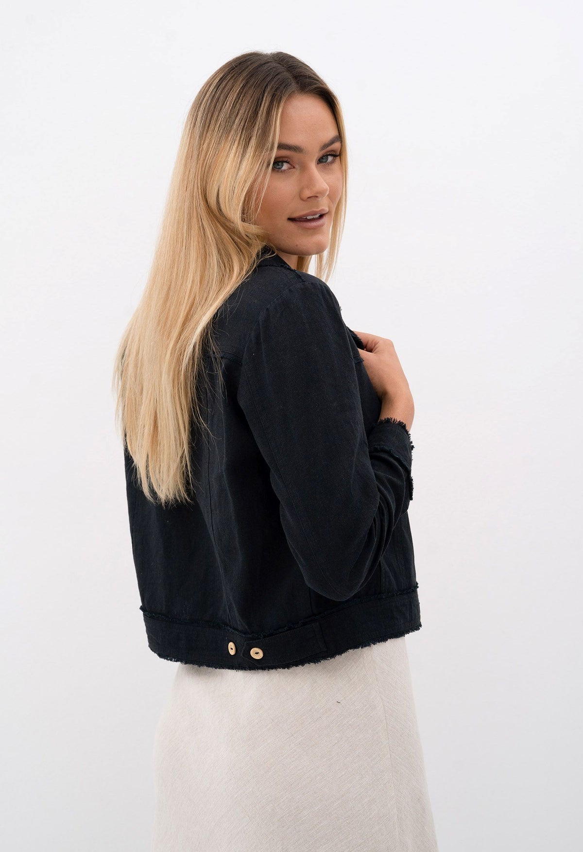 HUMIDITY LIFESTYLE Isabella Linen Jacket - Black Jacket - Zabecca Living
