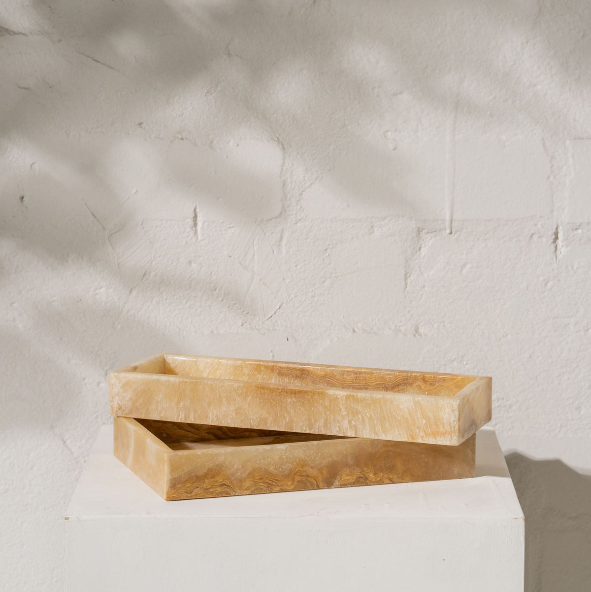 INARTISAN Daphina Onyx Tray - Large TRAY - Zabecca Living