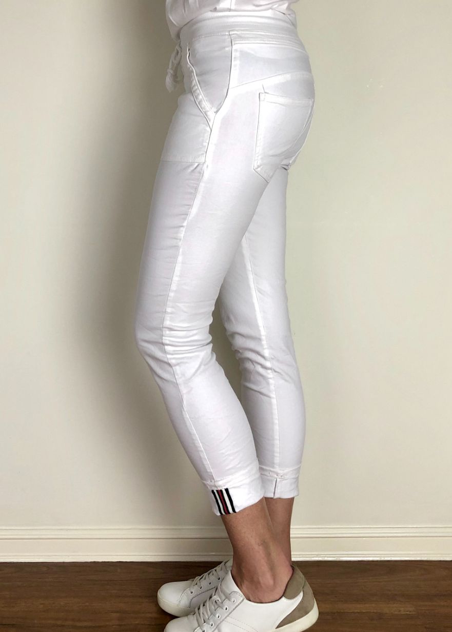 ITALIAN STAR Classic Polo Drill Jogger - White JEANS - Zabecca Living