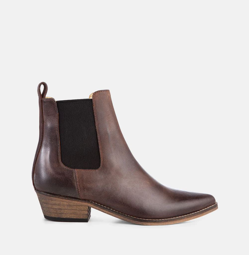 IVYLEE COPENHAGEN Stella Escuvado Boots - Dark Brown FOOTWEAR - Zabecca Living
